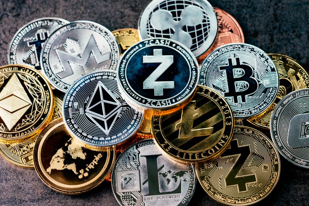 Introducción a las criptomonedas: qué son y cómo funcionan